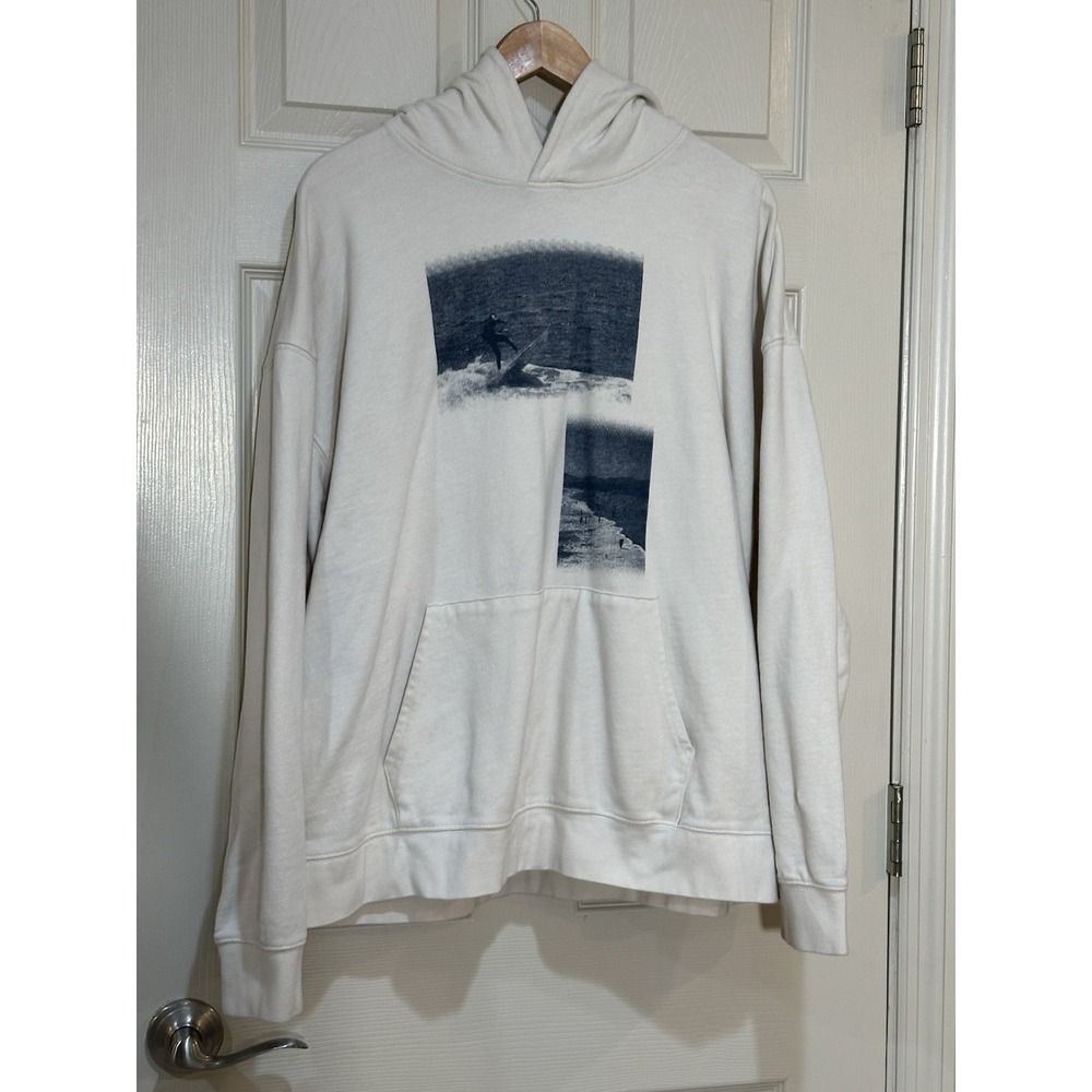 Surfing Hoodie Size XL‎